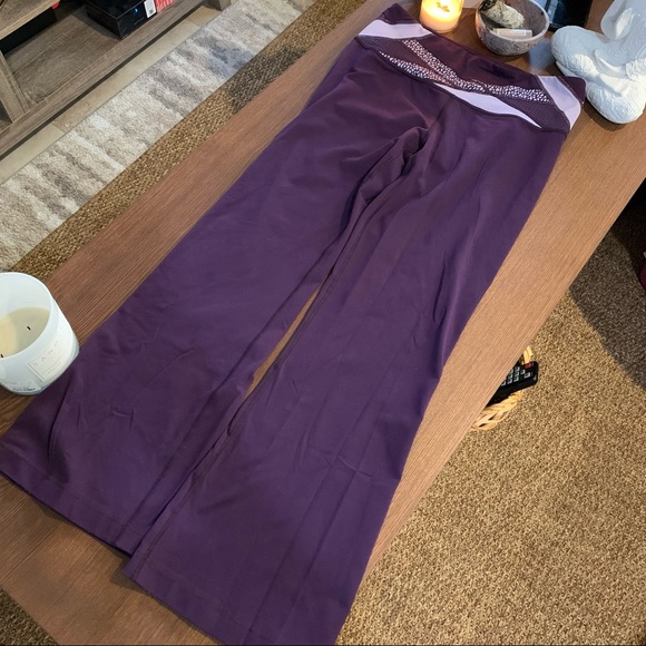 Lululemon 10 wide leg purple leggings high waisted - Picture 3 of 8